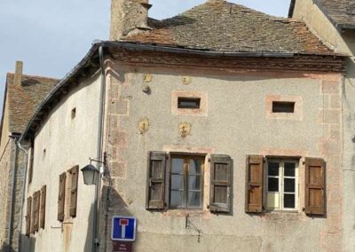 EXCLUSIVITE 120 : Chateauneuf de Randon, maison de village 120 m², de type 4 à rafraichir