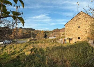 Monts de Randon – Corps de ferme à rénover