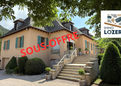 N° 122 Chanac – Maison bourgeoise de type 8