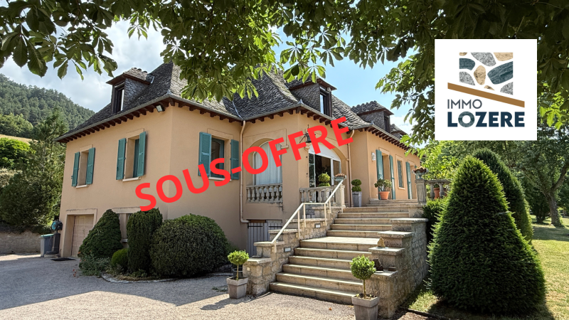 N° 122 Chanac – Maison bourgeoise de type 8